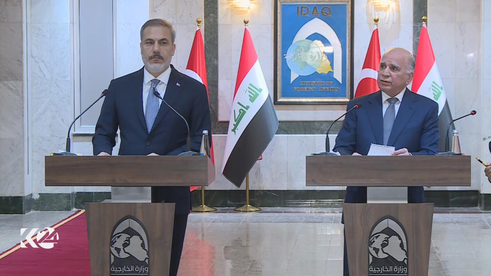 فواد حسین، وزیر امور خارجه عراق و هاکان فیدان وزیر امور خارجه ترکیه