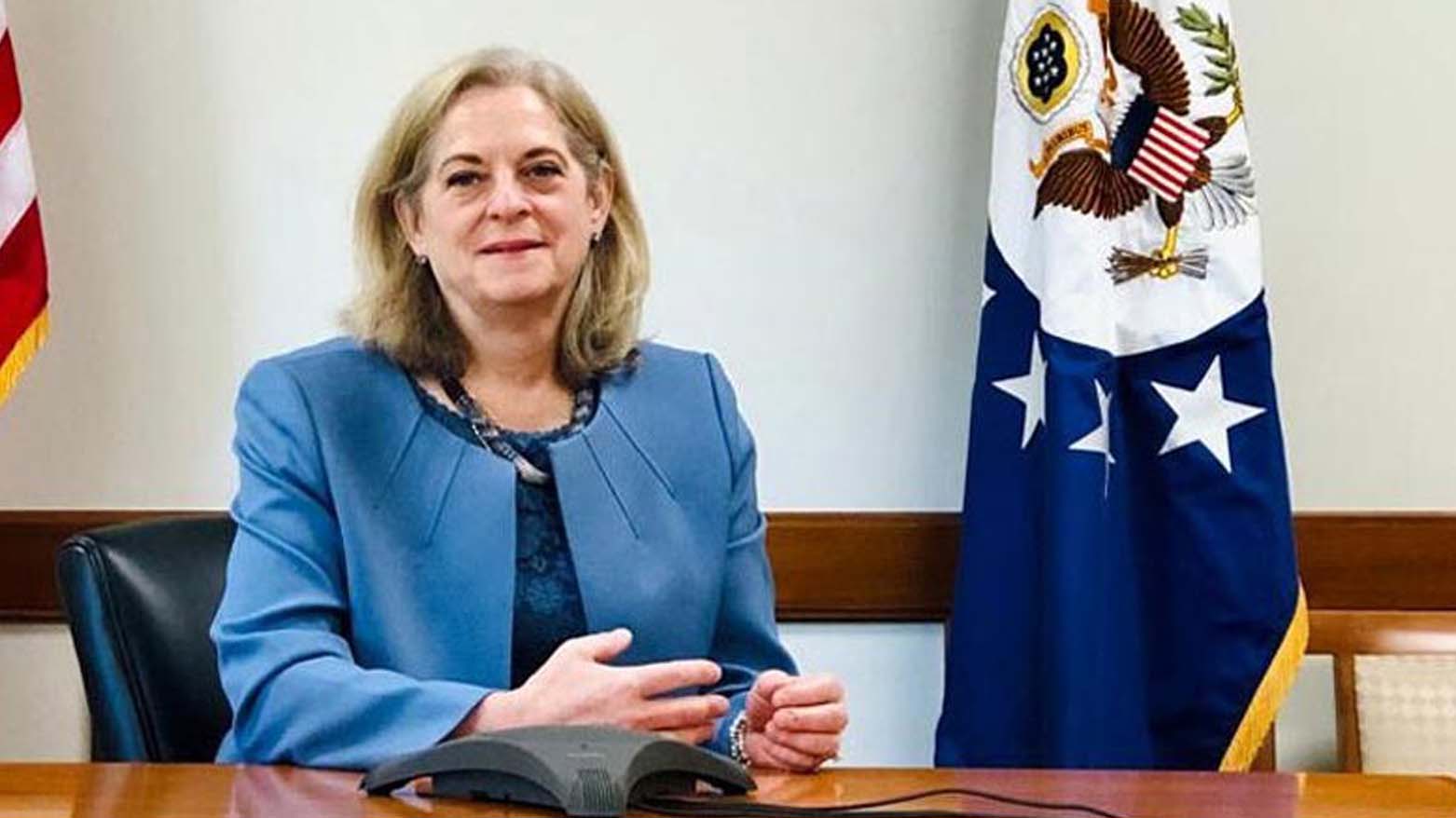 آلینا رومانوفسکی سفیر آمریکا در عراق