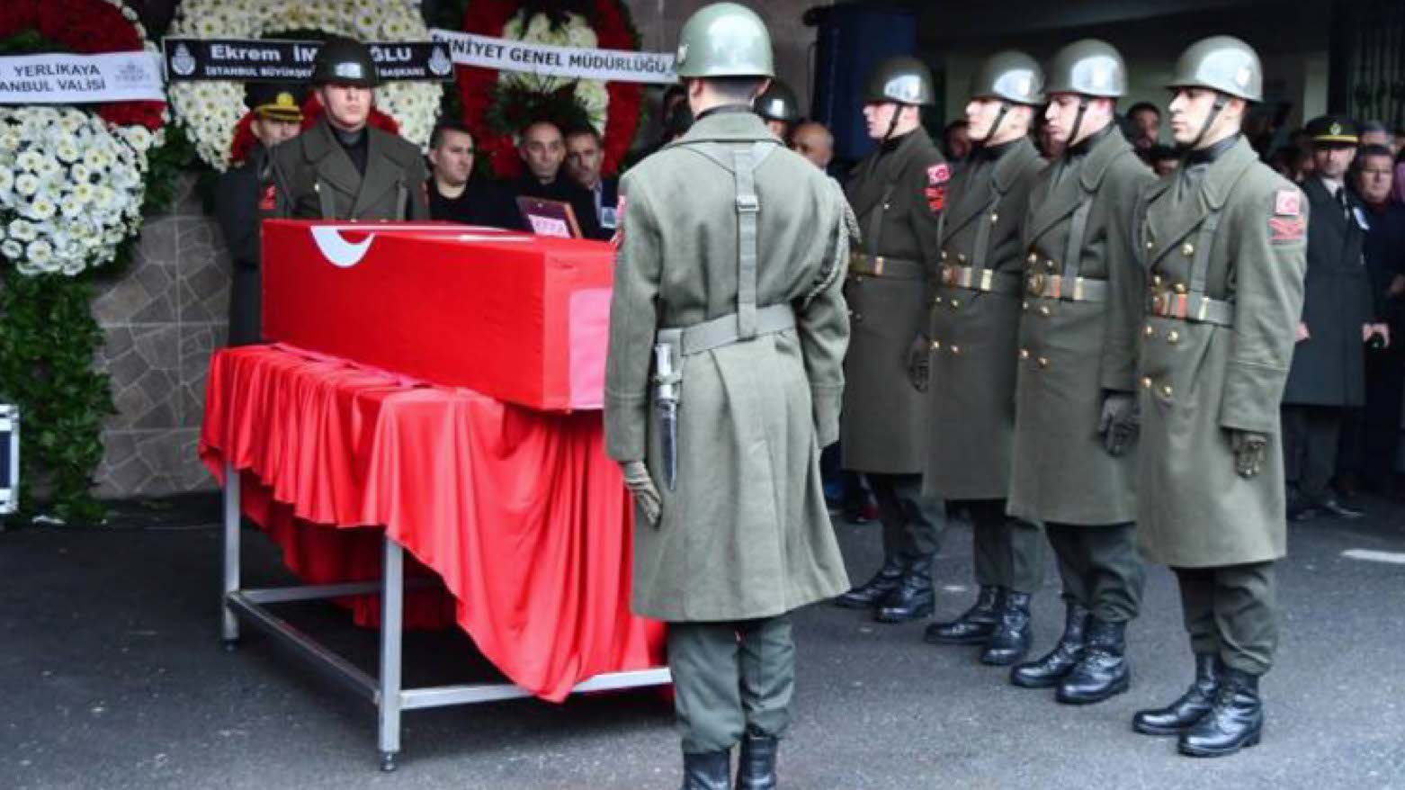 Ceremony farewell to the body of a Turkish soldier who was killed by the PKK. (Photo: AFP)