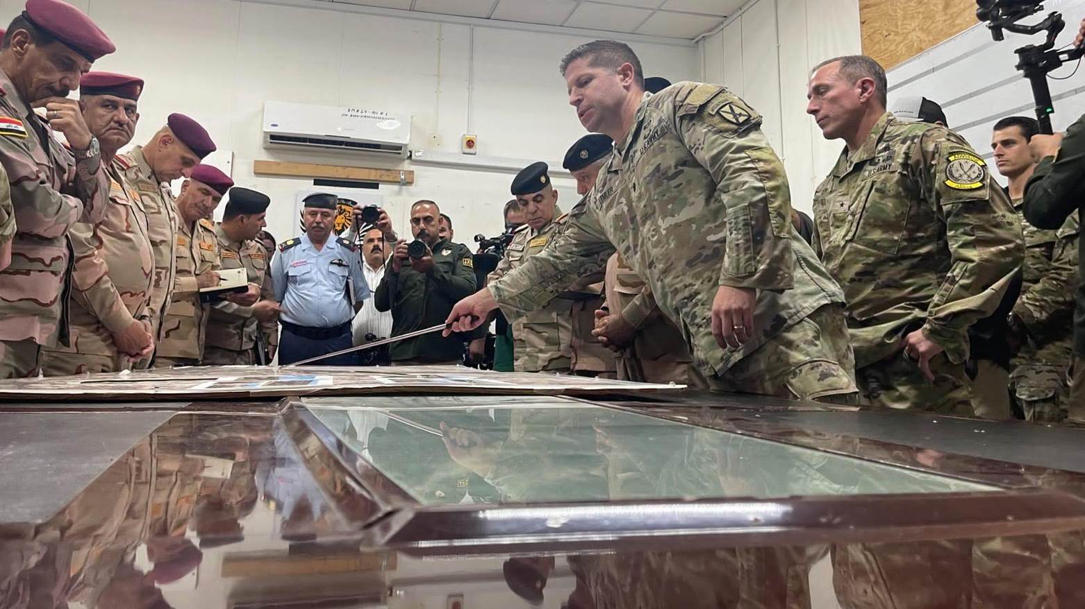 An Iraqi army delegation led by Army Chief of Staff Gen. Abdul Amir Yarallah on Saturday visited the Ain Al Asad Airbase (Photo: CJTFOIR)
