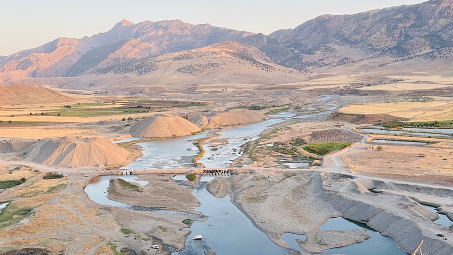 رودخانه زاب کوچک پس از مسدود شدن به روی اقلیم کوردستان