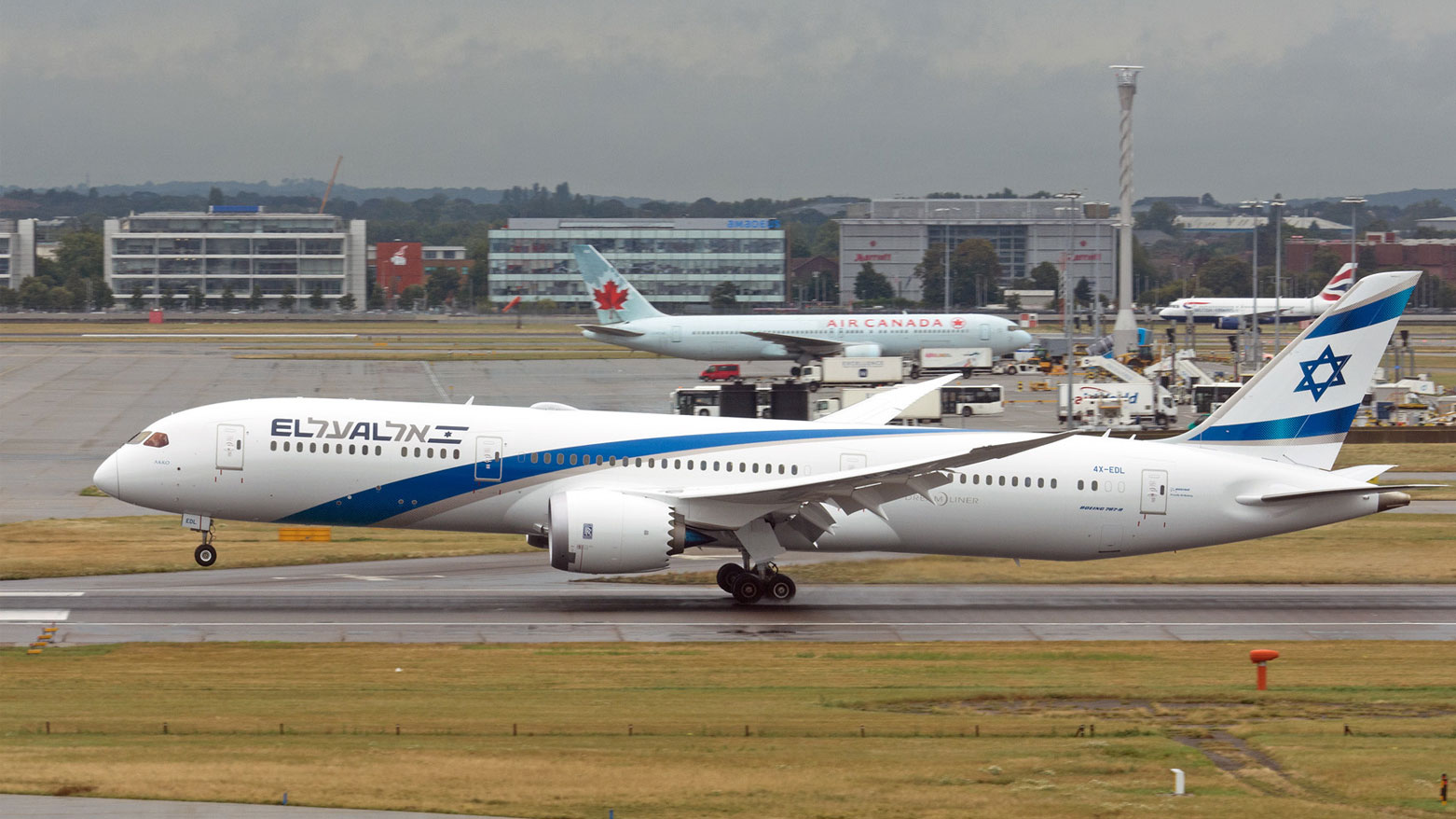كندا تُحذّر مواطنيها من السفر إلى إسرائيل
