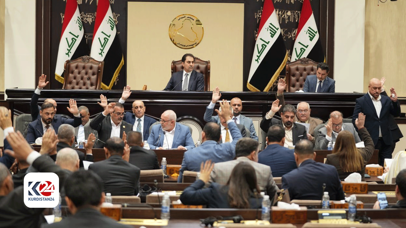 Iraqi parliament convenes to discuss key legislative bills