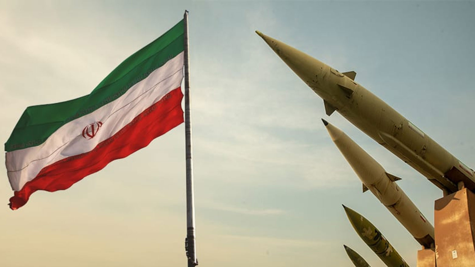 إسرائيل تدرس تنفيذ ضربةٍ وقائية ضد إيران