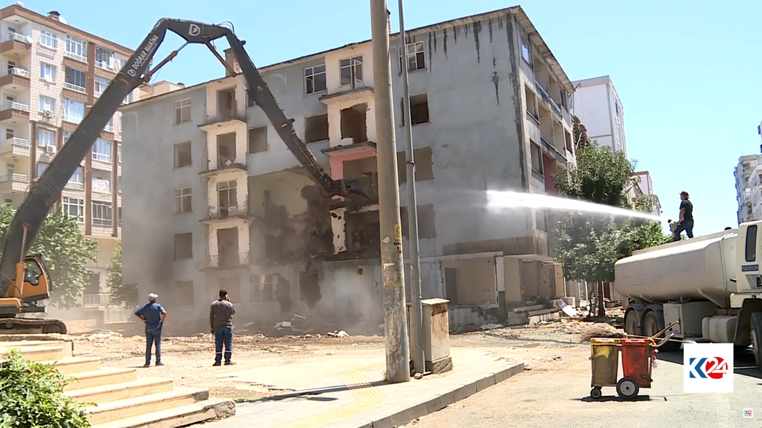 Li Diyarbekirê hîn jî proseya rûxandina avahiyan berdewam e