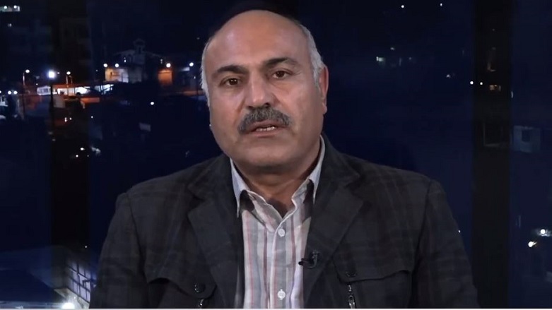 Şîrovekarê siyasî Welîd Çolî