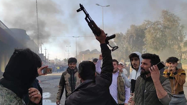 Kifri'de protestolar şiddet eylemlerine döndü