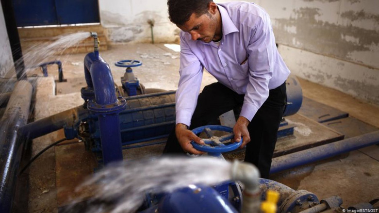 Turkey and Turkish-backed groups have again cut off drinking water to the northern Syrian city of Hasakah. (Photo: EST&OST)