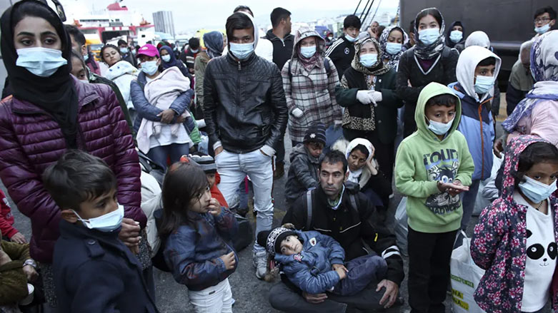 Mülteciler aşı olabilecek mi?