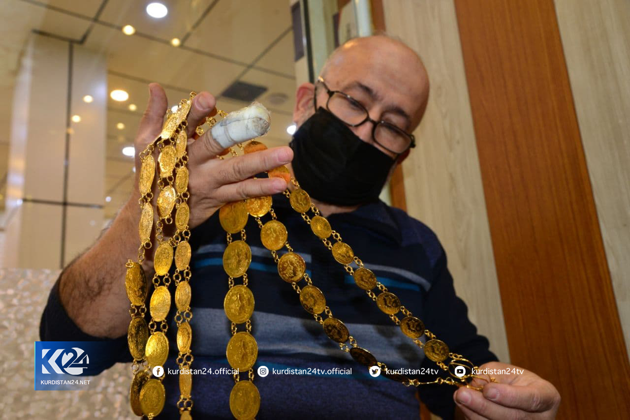 حاجی احمد کرخی، طلاساز کُرد