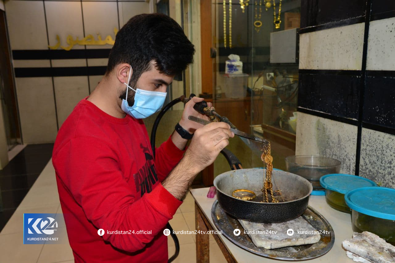 حاجی احمد کرخی، طلاساز کُرد