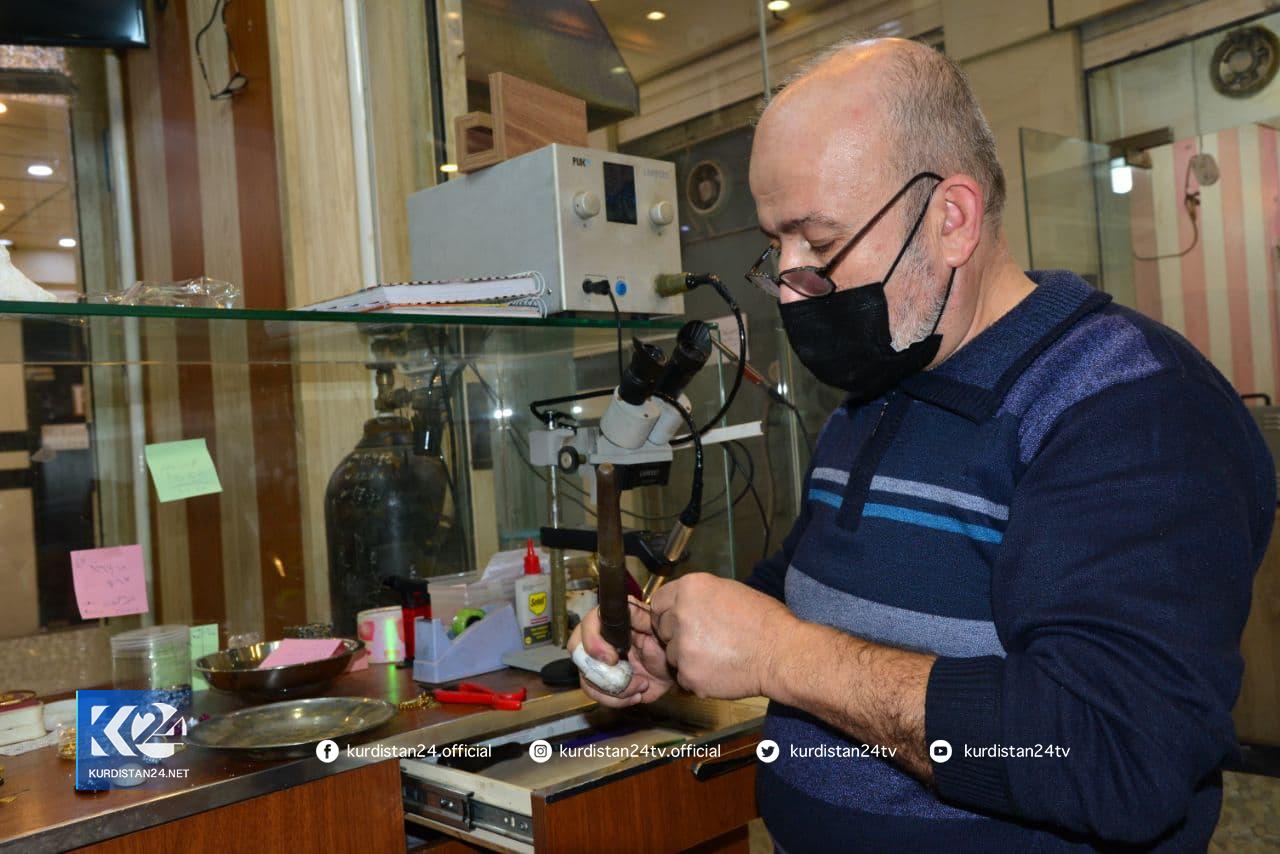 حاجی احمد کرخی، طلاساز کُرد