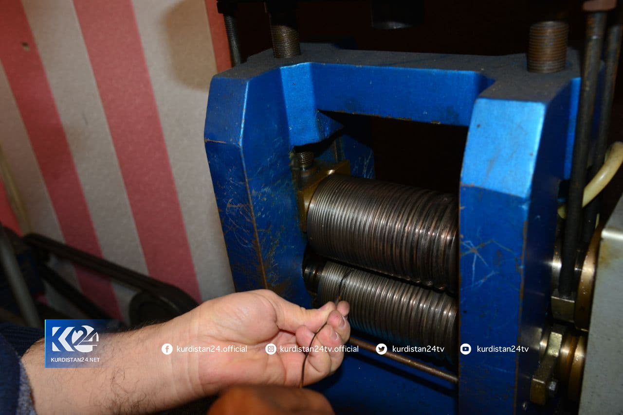 حاجی احمد کرخی، طلاساز کُرد