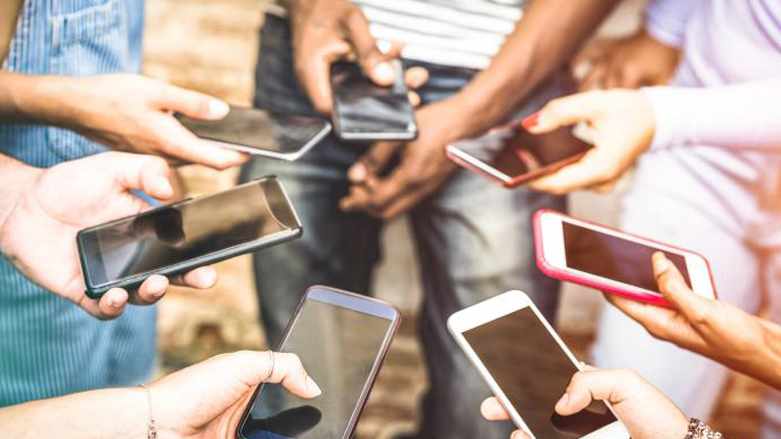 سۆشیال میدیا