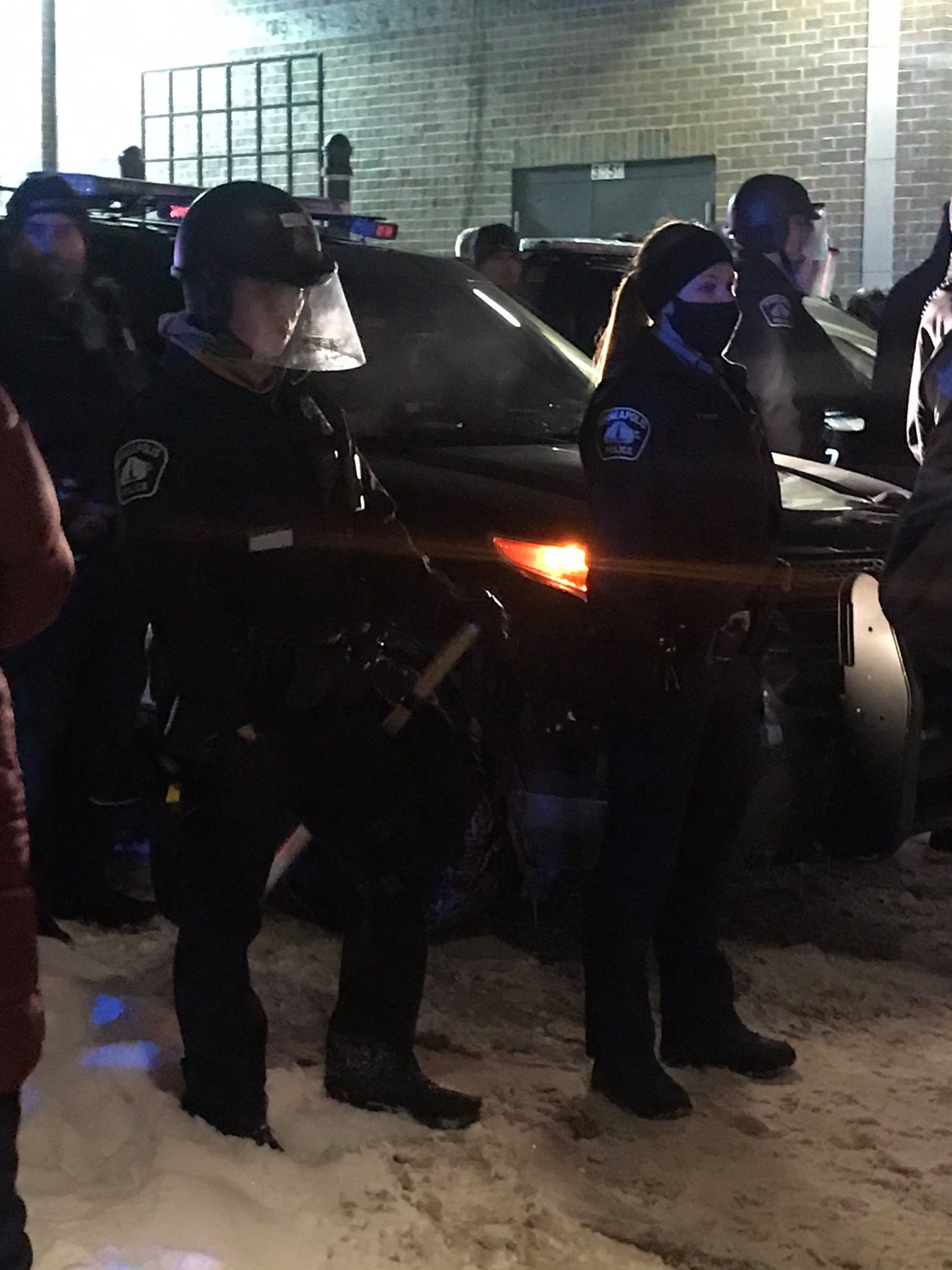 پۆلیسی مه&zwnj;نیئاپلس