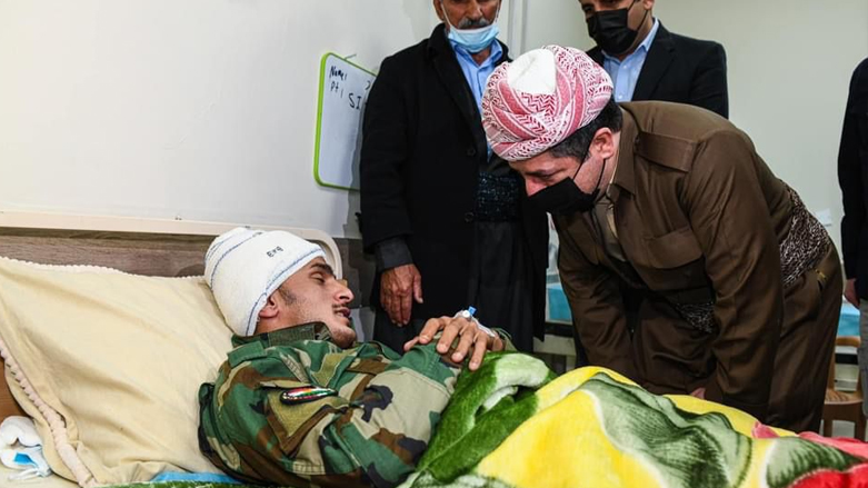مسرور بارزاني يتفقد الجرحى في أربيل - صورة: المكتب الإعلامي لرئيس الحكومة