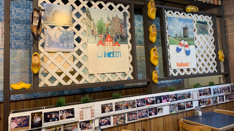 Dutch Wooden Shoe Caffee owned by Kurds in Vancouver, Canada. (Photo: Dutch Wooden Shoe Caffee). 