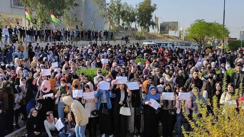 خۆپیشاندانێكی خوێندكارانی ناڕازی