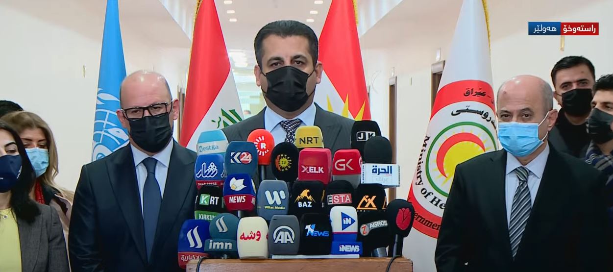 کۆنفرانسی رۆژنامەوانی سامان بەرزنجی، وەزیری تەندروستی حکومەتی هەرێمی کوردستان و ئەحمەد زوەیتن، نوێنەری رێکخراوی تەندروستی جهیانی - هەولێر