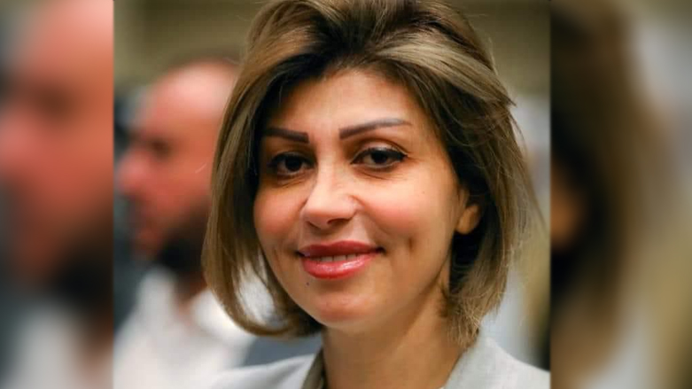 الوزيرة إيفان فائق