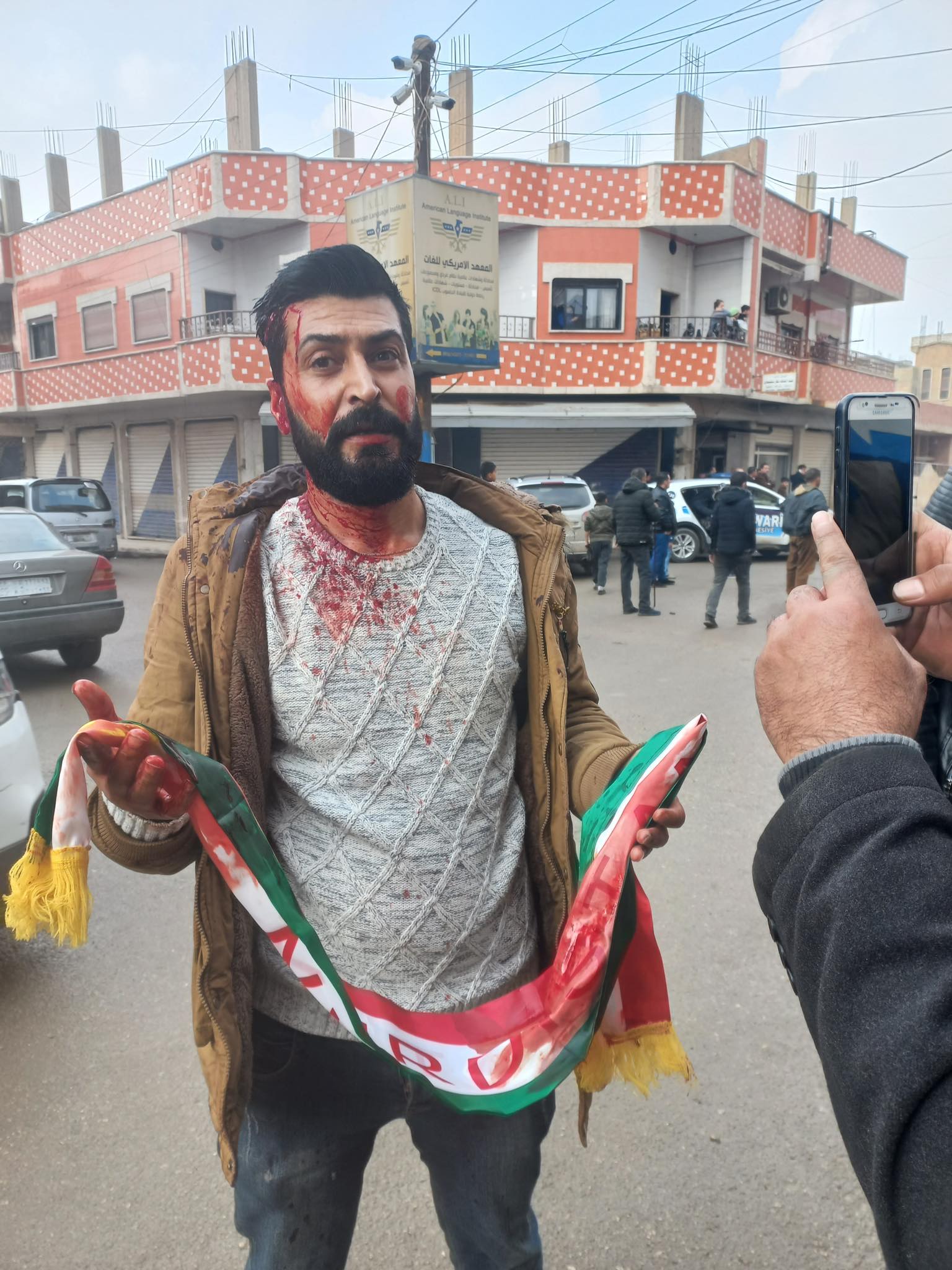 نیزامه&zwnj;دین عه&zwnj;لیكۆ، چالاكوانی كوردی رۆژئاوای كوردستان