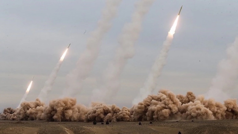 پرتاب موشک بالستیک در مانور سپاه پاسداران ایران