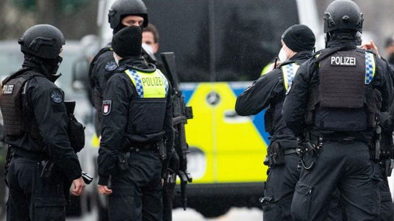 Almanya'da hükümeti devirmeyi planlayan örgüte baskın