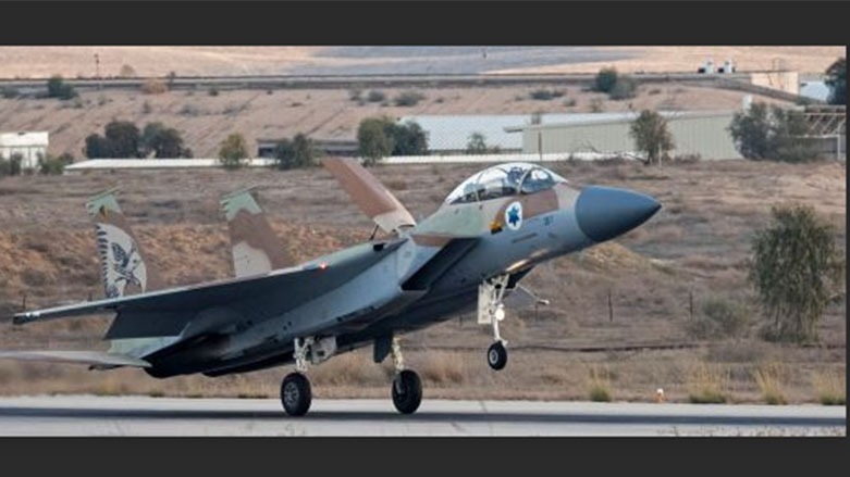 إسرائيل تستهدف شاحنة تحمل أسلحة على الحدود السورية العراقية