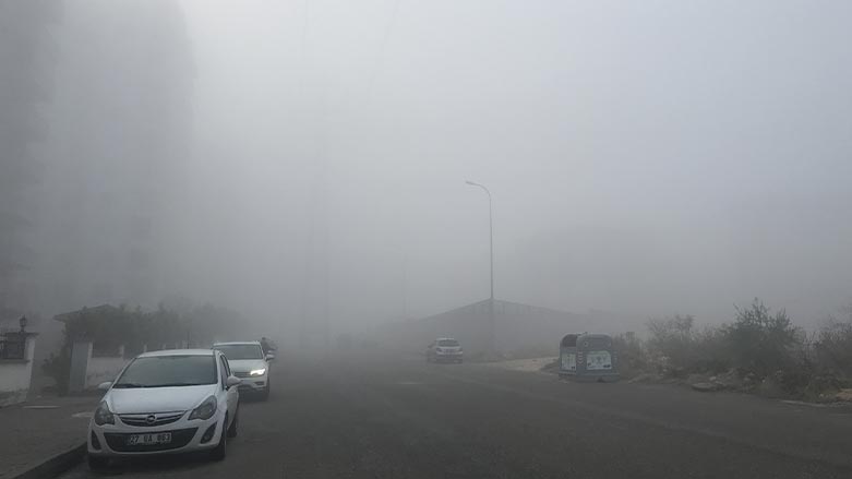 Antep'te etkili olan sis, görüş mesafesini 20 metreye kadar düşürdü