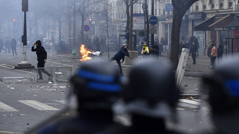 خۆپیشاندانی ئەمڕۆی پاریس - وێنە AFP