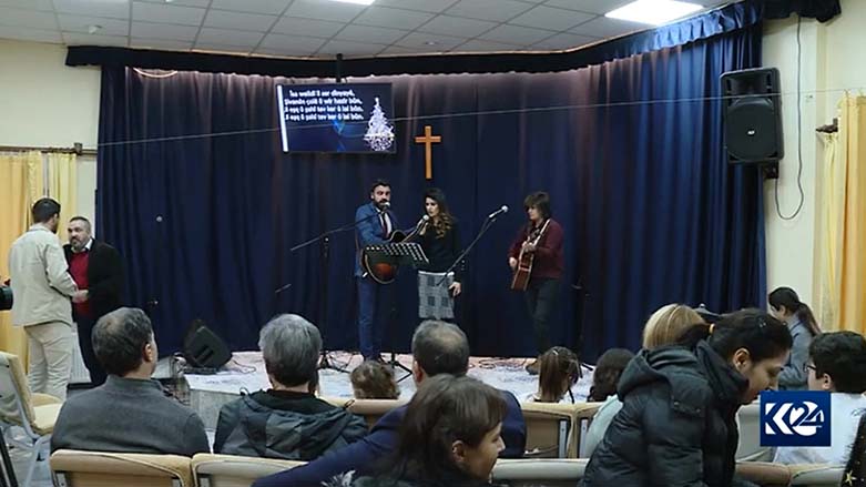 Li dêrên Diyarbekirê Rojbûna Hz Îsa bi ayîn û çalakiyan hat pîrozkirin
