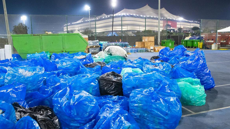 بازیافت زباله‌های جام جهانی قطر ٢٠٢٢