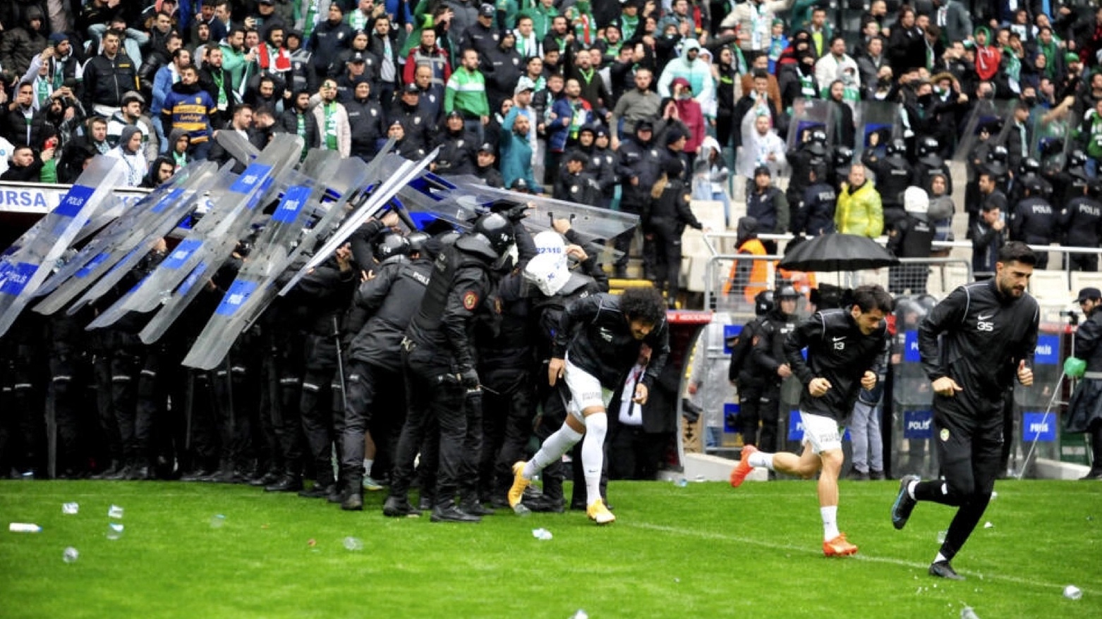 Bursaspor players clashed with another team from Turkey's Kurdish southeast in March (Photo: AFP)