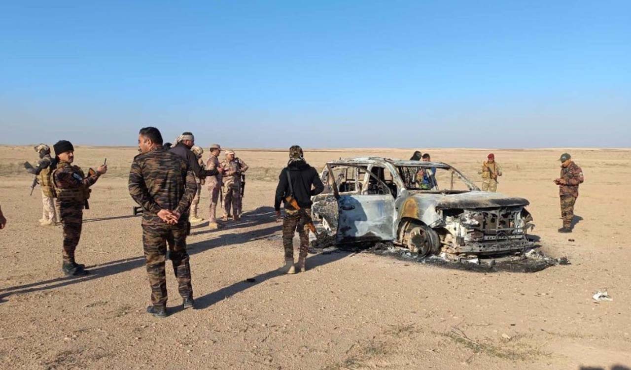 Burned down vehicle belonging to Kuwaiti and Saudi nationals were found in Anbar desert, Dec. 26, 2023. (Photo: Security Media Cell)