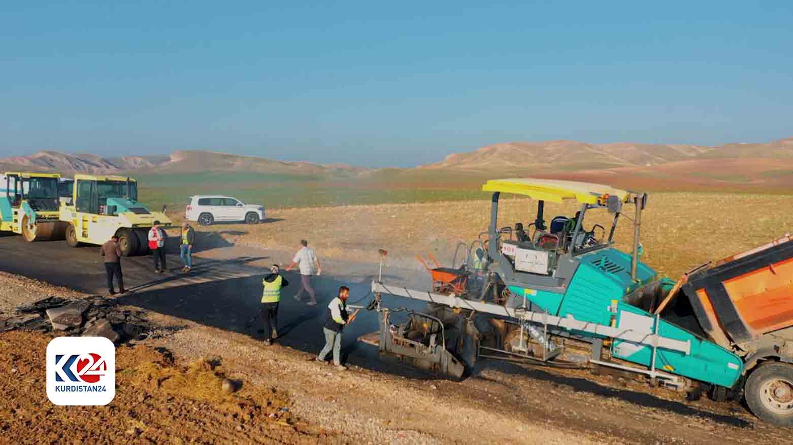 حكومة إقليم كوردستان تعلن تعبيد طريق أربع قُرىً في قضاء عقرة بدهوك