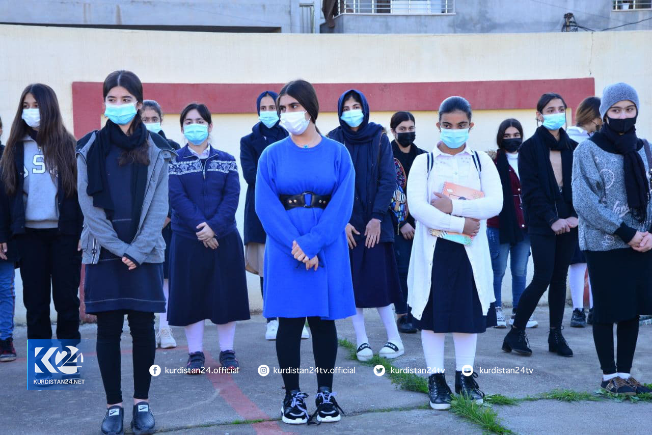 Mask-clad students gather in the courtyard of their school the Kurdistan Region's capital Erbil, Feb. 7, 2021. (Photo: Rebaz Siyan / Kurdistan 24)