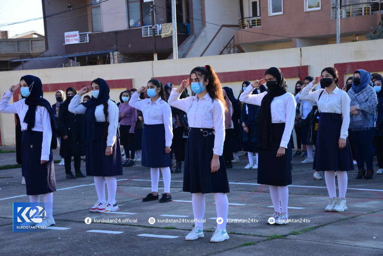 Mask-clad students gather in the courtyard of their school the Kurdistan Region's capital Erbil, Feb. 7, 2021. (Photo: Rebaz Siyan / Kurdistan 24)