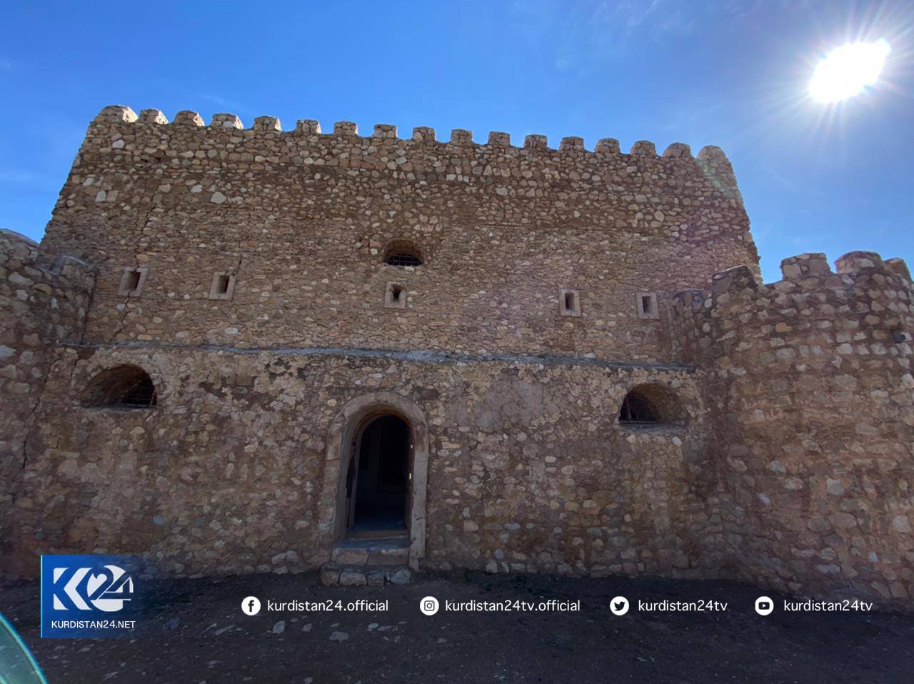 قدمت قلعه خانزاد به قرن پانزدهم میلادی برمی&zwnj;گردد  