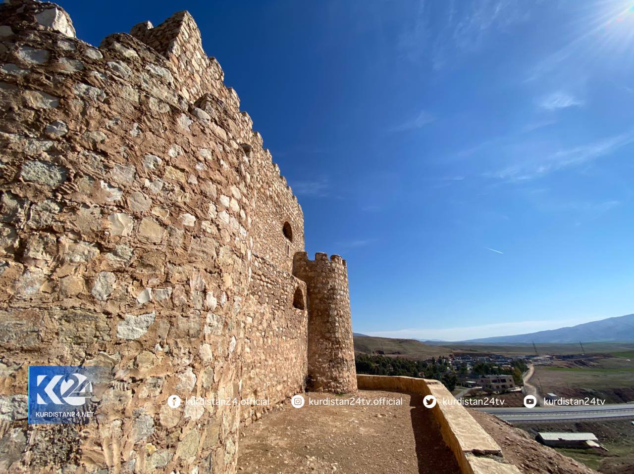 قدمت قلعه خانزاد به قرن پانزدهم میلادی برمی&zwnj;گردد  