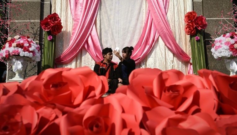 هاوسەرگیریی دوو خۆشەویست لە تایلەند لە ڤالانتاینی ساڵی رابردوو