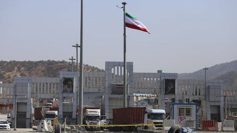 İran 2 sınır kapısını kapatıyor