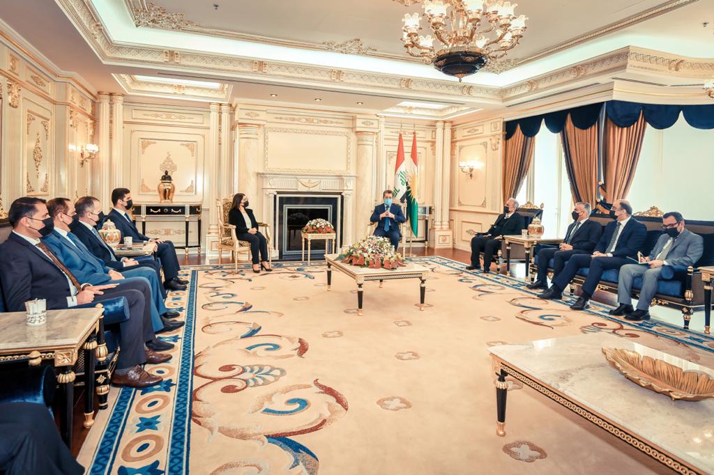 مەسرور بارزانی پێشوازی لە بەرپرسی دەستەی ڕێکخراوە جەماوەری و پیشەییەکانی پارتی و هەردوو سکرتاریەتی قوتابیان و لاوان دەکات 