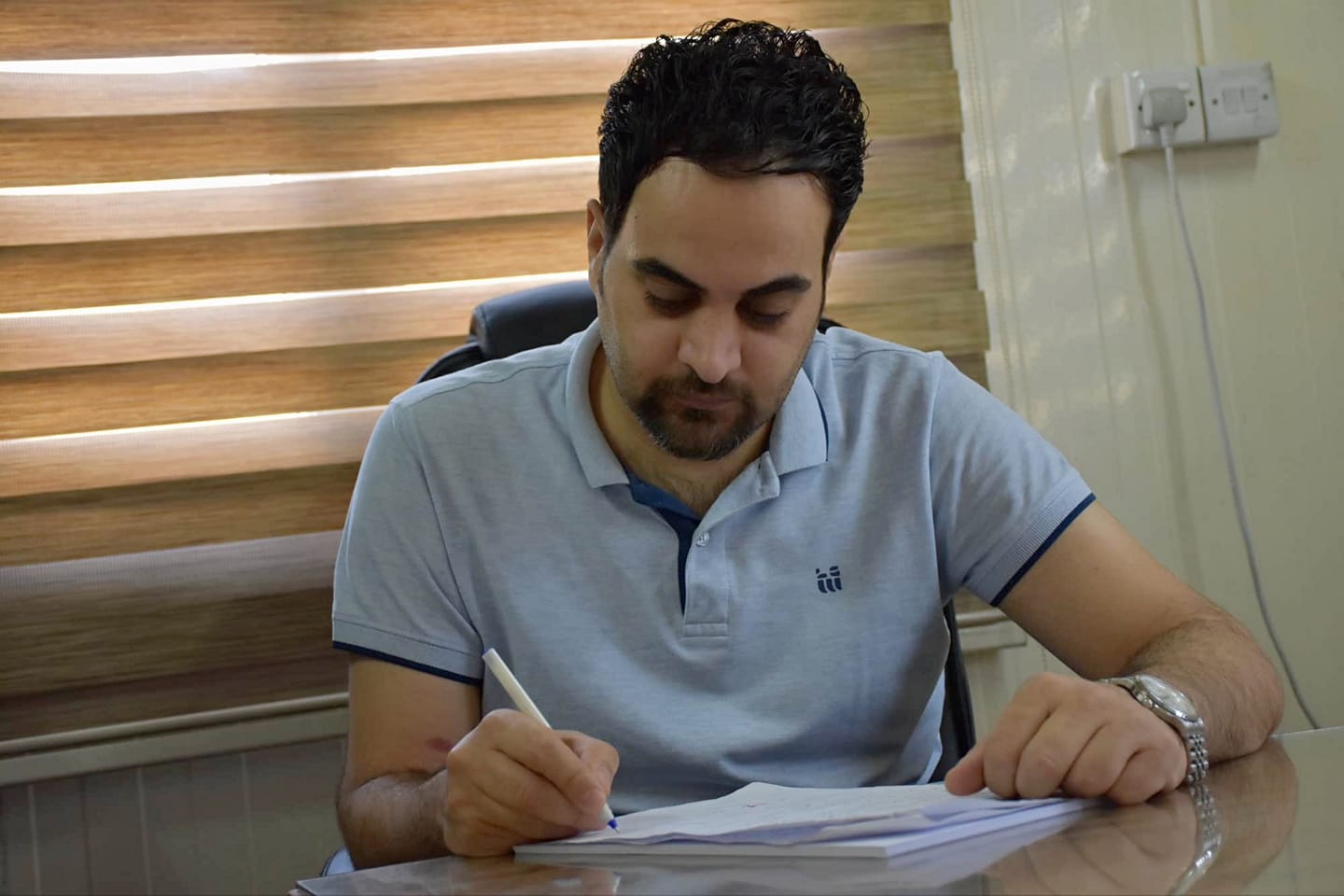 ئاراس ره&zwnj;واندوزی نووسه&zwnj;ری وه&zwnj;رزشی