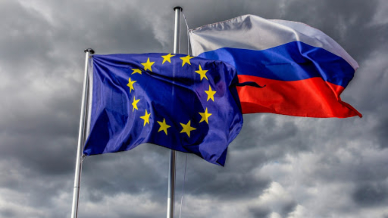 پرچم‌‌‌های روسیە و اتحادیه‌ی اروپا