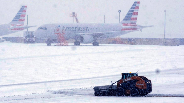 شركات الطيران ألغت قرابة 3000 رحلة اليوم الجمعة