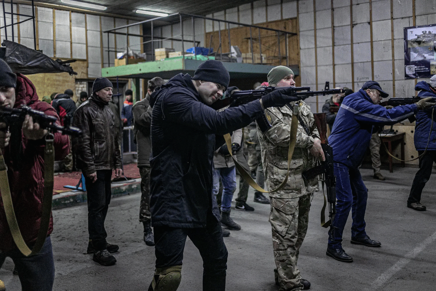 مه&zwnj;شق و راهێنان له&zwnj;سه&zwnj;ر چه&zwnj;ك و شه&zwnj;ڕی كۆڵان به&zwnj; كۆڵان 