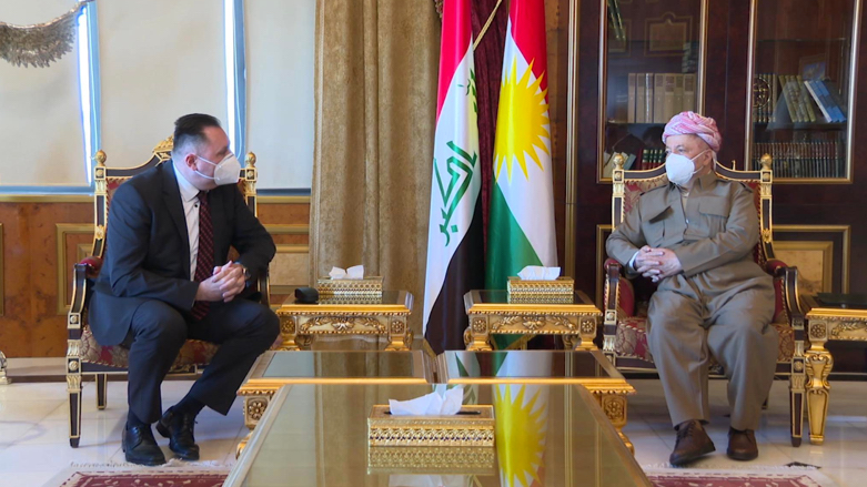 KDP President Masoud Barzani met with Czech Consul General Karel Kortanek in Salahadin on Sunday, Feb. 6, 2022 (Photo: Barzani Headquarters).