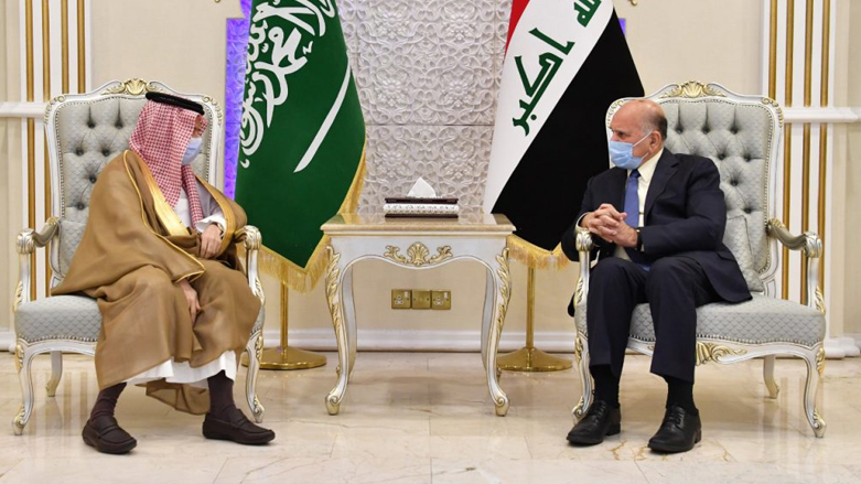 فؤاد حسين ونظيره السعودي في لقاء سابق - تصوير: وزارة الخارجية العراقية