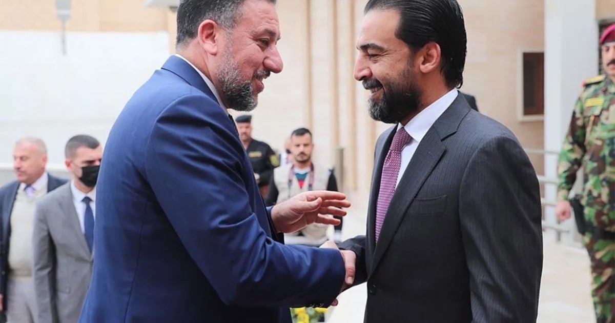 محه‌مه‌د حه‌لبووسی و خه‌میس خه‌نجه‌ر، كه‌سه‌ یه‌كه‌مه‌كانی هه‌ردوو كوتله‌ی ته‌قه‌دوم و عه‌زمی هاوپه‌یمانێتی سیاده‌ی سوننه‌كان