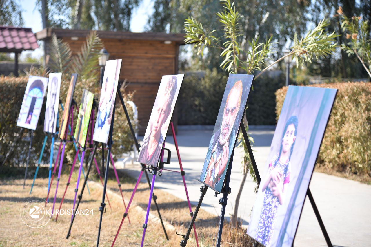 W&ecirc;ne: R&ecirc;baz Siyan